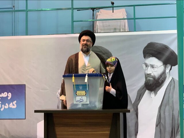 رونمایی از عضو جدید خاندان امام در جماران 