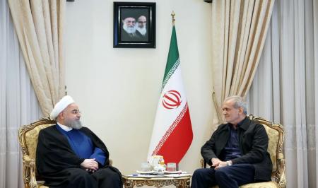 دیدار صمیمانه روحانی و پزشکیان بعد از انتخابات 