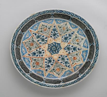 پیشدستی چهارصد ساله با طرحی خاص ساخت کرمان+عکس