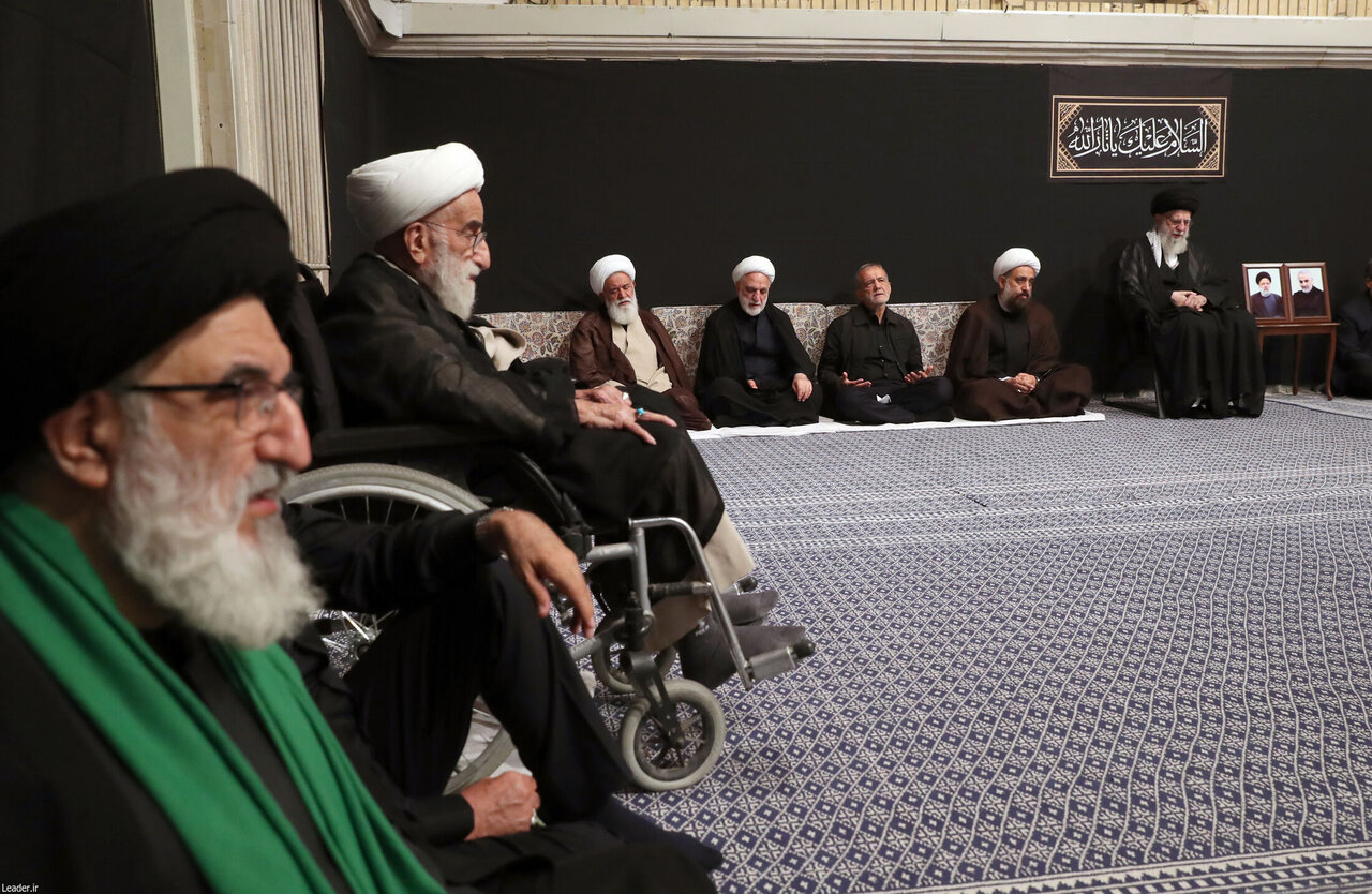  عکس متفاوت از آیت‌الله جنتی در بیت رهبری 