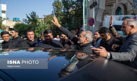  عکس‌هایی تازه از مسعود پزشکیان در حلقه محافظانش 