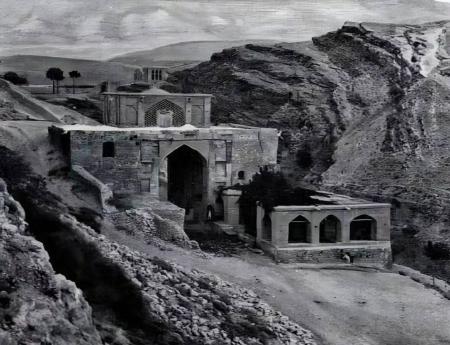  تصویری از دروازه قرآن ورودی شهر شیراز در دوران قاجار