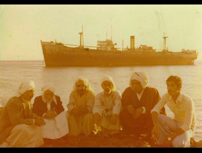 نمایی کامل از کشتی یونانی در جزیره کیش  در دهه ۴۰+عکس