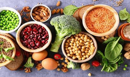 غذاهایی که بدن در سن میان‌سالی به آن‌ها احتیاج دارد