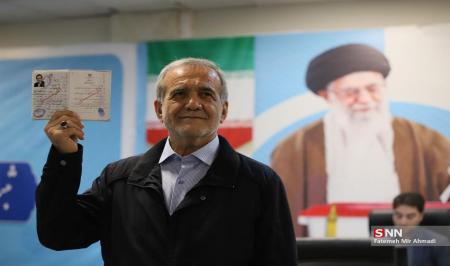  این عکس نشان می‌دهد که پزشکیان خیلی زود پیر شده+عکس