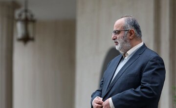 عکسی متفاوت از ظریف که حسام الدین آشنا علنی کرد