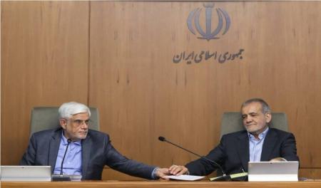 اولین جلسه هیئت دولت با حضور پزشکیان و عارف برگزار شد+عکس
