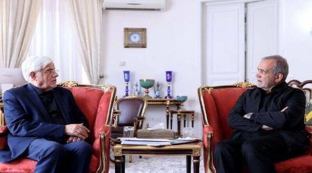  تیپ جذاب عارف در زمان جوانی در دانشگاه استنفورد 