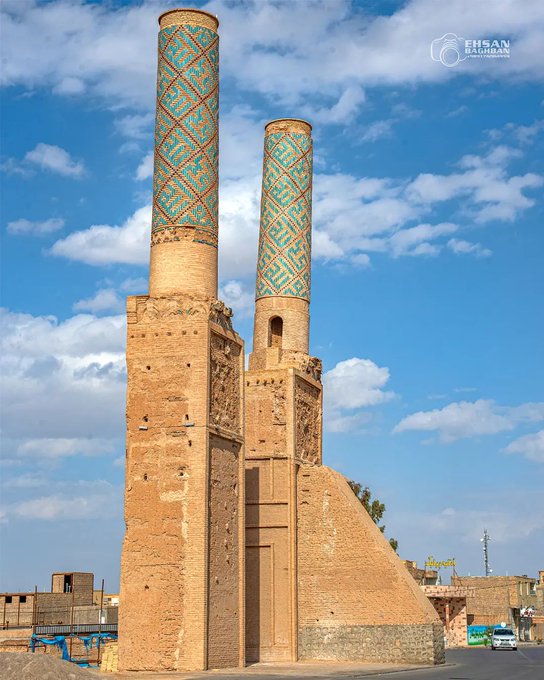 مناره نظامیه ابرکوه شاهکار معماری در یزد