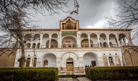 شکوه و زیبایی معماری کاخ موزه خسروآباد