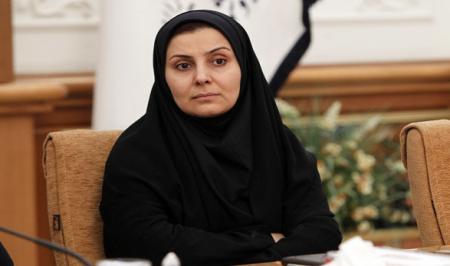 تیتر خاص یک روزنامه برای تنها وزیر زن کابینه 