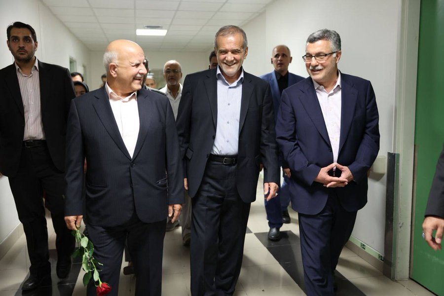 قابی خاص از همراهی دکتر ظفرقندی در کنار دکتر پزشکیان