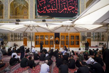 مراسم عزاداری روز اربعین حسینی در حرم امام علی (ع)