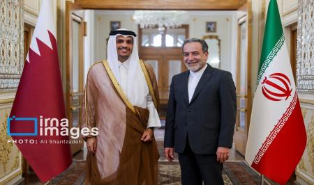 قابی خاص از عباس عراقچی در دیدار با نخست وزیر و وزیر خارجه قطر