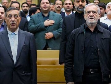 کاریکاتور یک روزنامه درباره چشم پزشک بودن معاون اجرایی پزشکیان+ تصویر