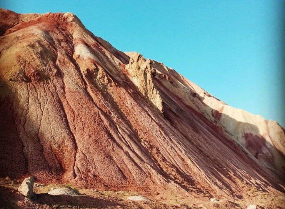  تصاویر دیدنی از کوه‌های رنگی آلا داغلار 