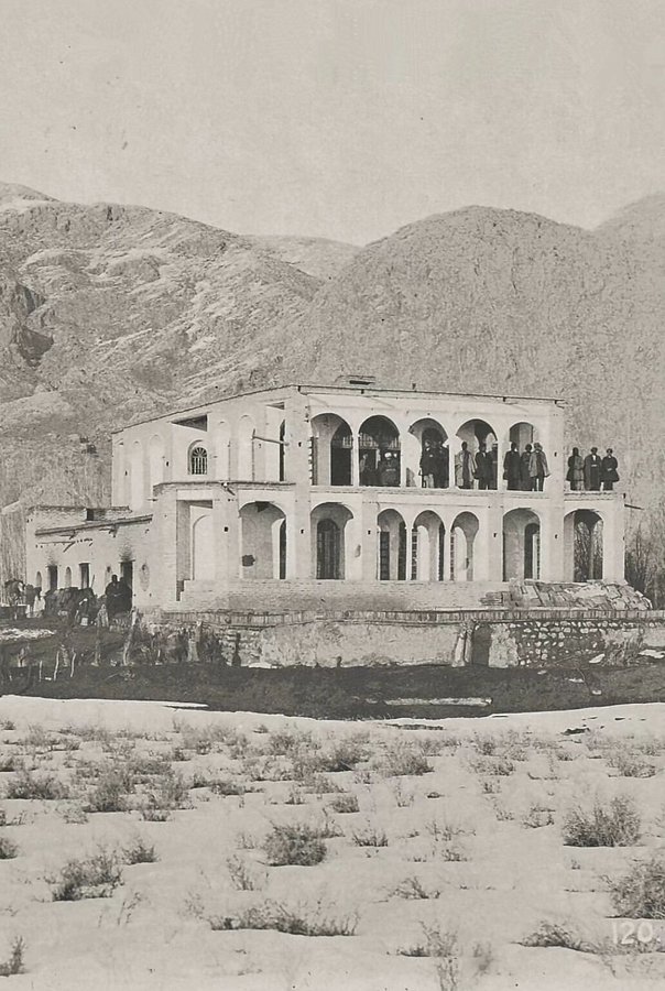 عمارت ییلاقی وکیل الدوله در نزدیکی کرمانشاه در زمان قاجار+عکس