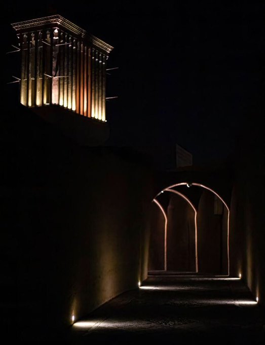 شب و کوچه پس‌کوچه‌های یزد