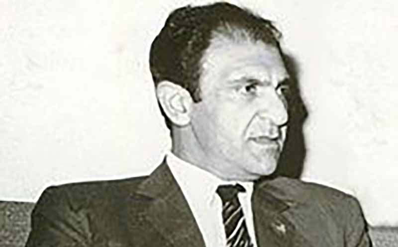 کشف 4000 بطری مشروب در خانه اردشیر زاهدی + عکس