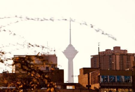 تصویری از تهران پاییزی و برج میلادش+عکس