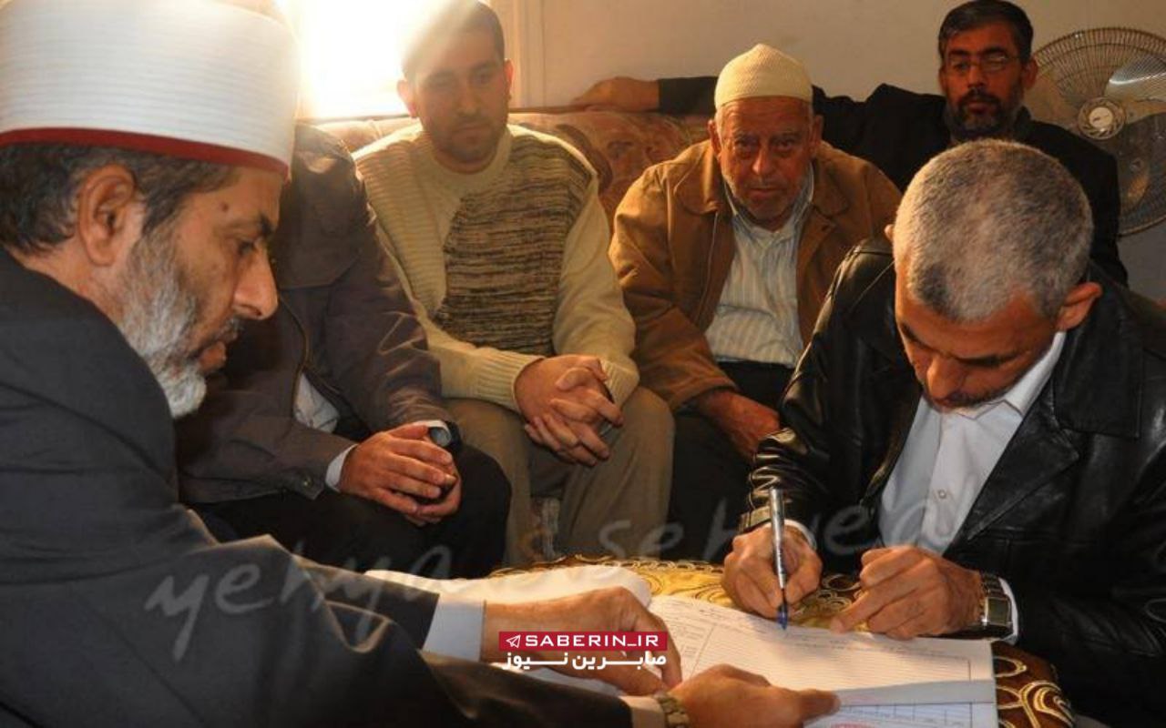 تصویری از شهید یحیی السنوار در مراسم عقد خود