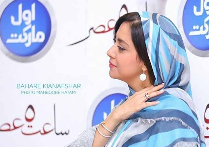 پوشش متفاوت «بهاره کیان افشار» در اکران فیلم «مهران مدیری» + عکس