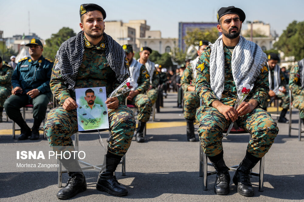 قاب دردناک از تشییع شهید  امیرمحمد شمسی