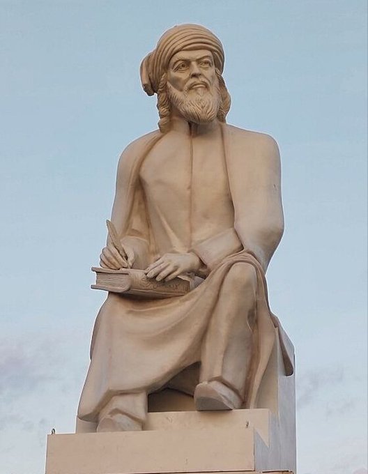 رونمایی از تندیس ۶ متری مولوی در میدان محمدیه +عکس