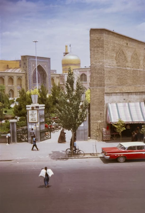 تصویری از مشهد قدیم در دهه ۴۰ +عکس