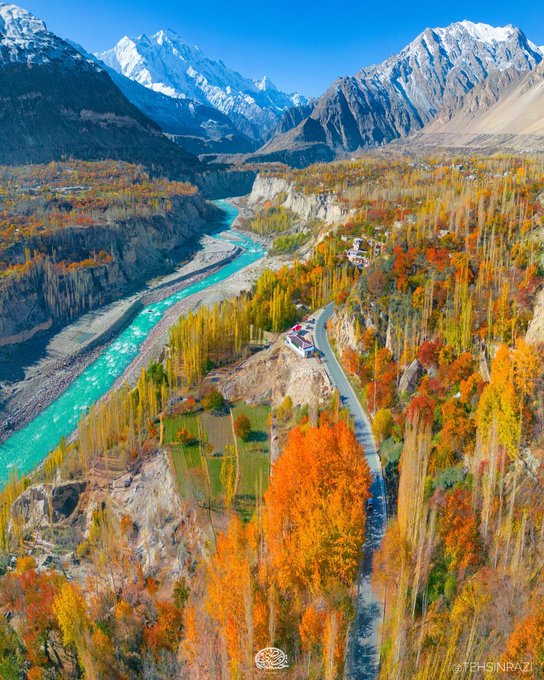 تصویر باورنکردنی از پاییز پاکستان