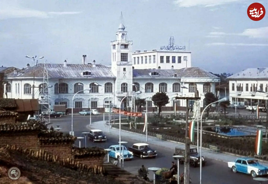 تصویری قدیمی از میدان شهرداری رشت در سال ۱۳۴۷ 