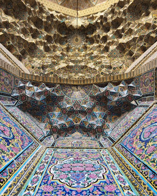 تصویری تماشایی از طاق مروارید در مسجد نصیرالملک شیراز