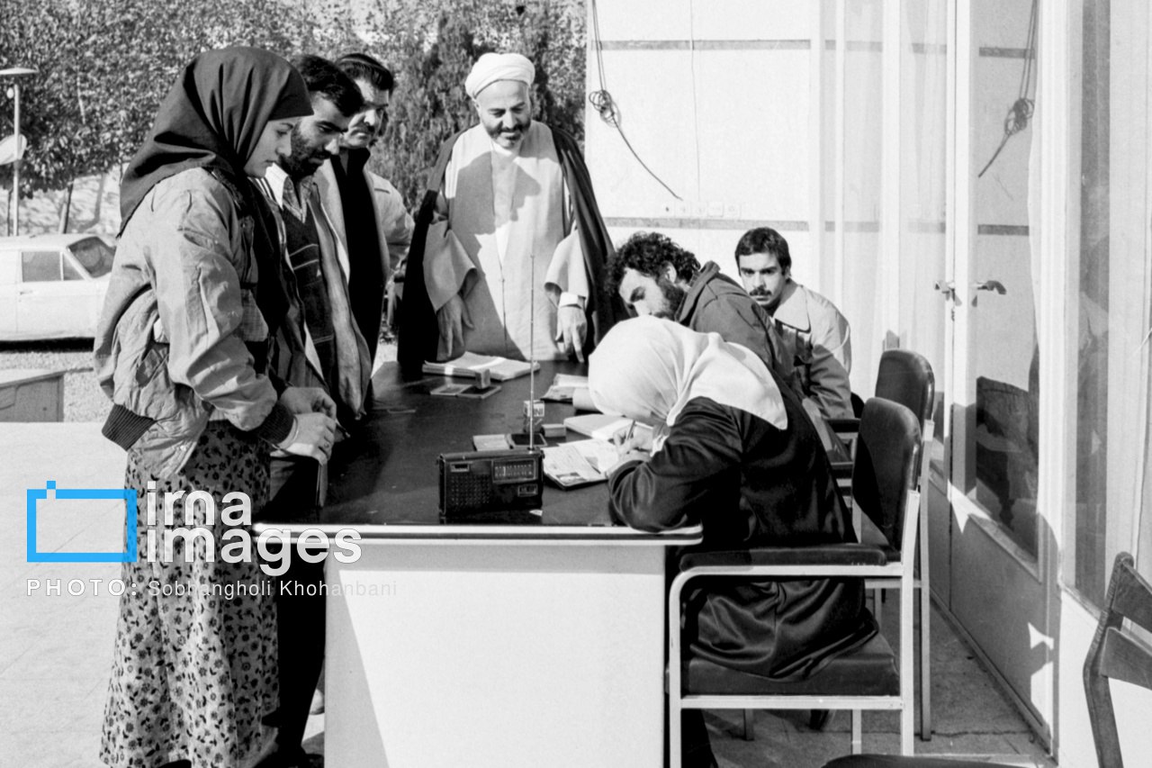 تصاویری از همه‌پرسی قانون اساسی در سال ۱۳۵۸ + عکس