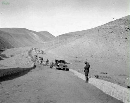 احداث جاده تهران جاجرود سال ۱۳۰۶ خورشیدی با وسایل اولیه