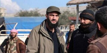 تغییر پوشش ناگهانی الجولانی در تلویزیون سوریه+عکس