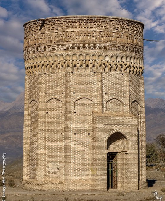 برج مهماندوست زیبای دامغان