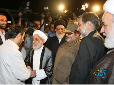تصویر قدیمی استقبال از احمدی نژاد پس از بازگشت از ایراد سخنان انقلابی در آمریکا