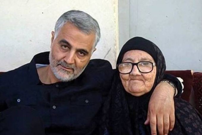 تصویری به مناسبت روز مادر که داغ دل کاربران را تازه کرد