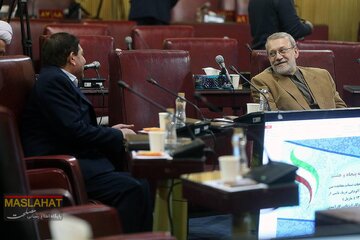 گپ و گفت لاریجانی با مخبر و عارف در مجمع تشخیص مصلحت+ تصاویر