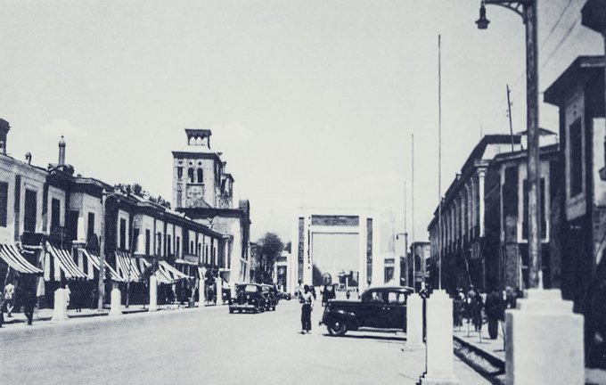 خیابان ناصرخسرو دهه ١٣١٠ خورشیدی