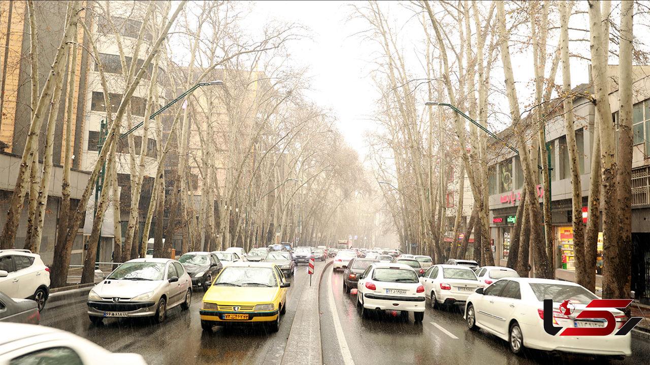 عکس های زیبای تهران برفی با ترافیک عذاب آورش + عکس