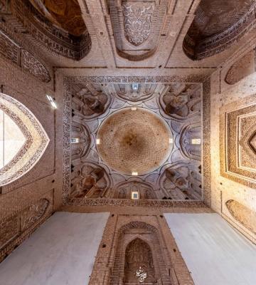 گنبد داخلی مسجد جامع اردستان استان اصفهان