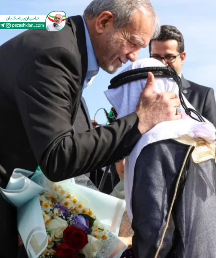 بوسه رئیس جمهور بر سر یک هم‌وطن خوزستانی