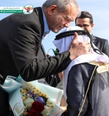 بوسه رئیس جمهور بر سر یک هم‌وطن خوزستانی