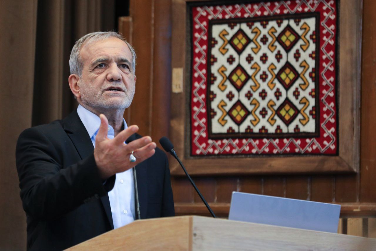  نشست رئیس‌جمهور پزشکیان با فعالان اقتصادی خوزستان