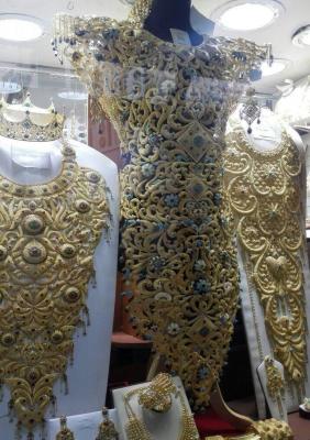 لباس سه میلیارد تومانی دیده اید +عکس