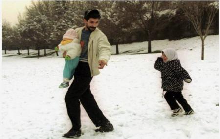 پارک ملت تهران در بهمن۱۳۷۹ پوشیده از برف بود