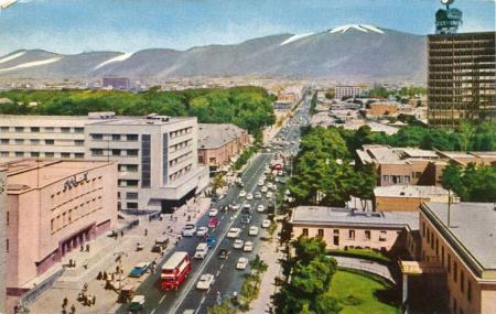 تصویر قدیمی از خیابان فردوسی تهران در سال  ۱۳۴۱