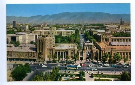 خیابان سپه تهران  اواخر دهه ۴۰ خورشیدی