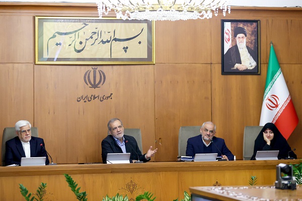 همنشینی زاکانی و معاون اهل سنت پزشکیان+ تصاویر